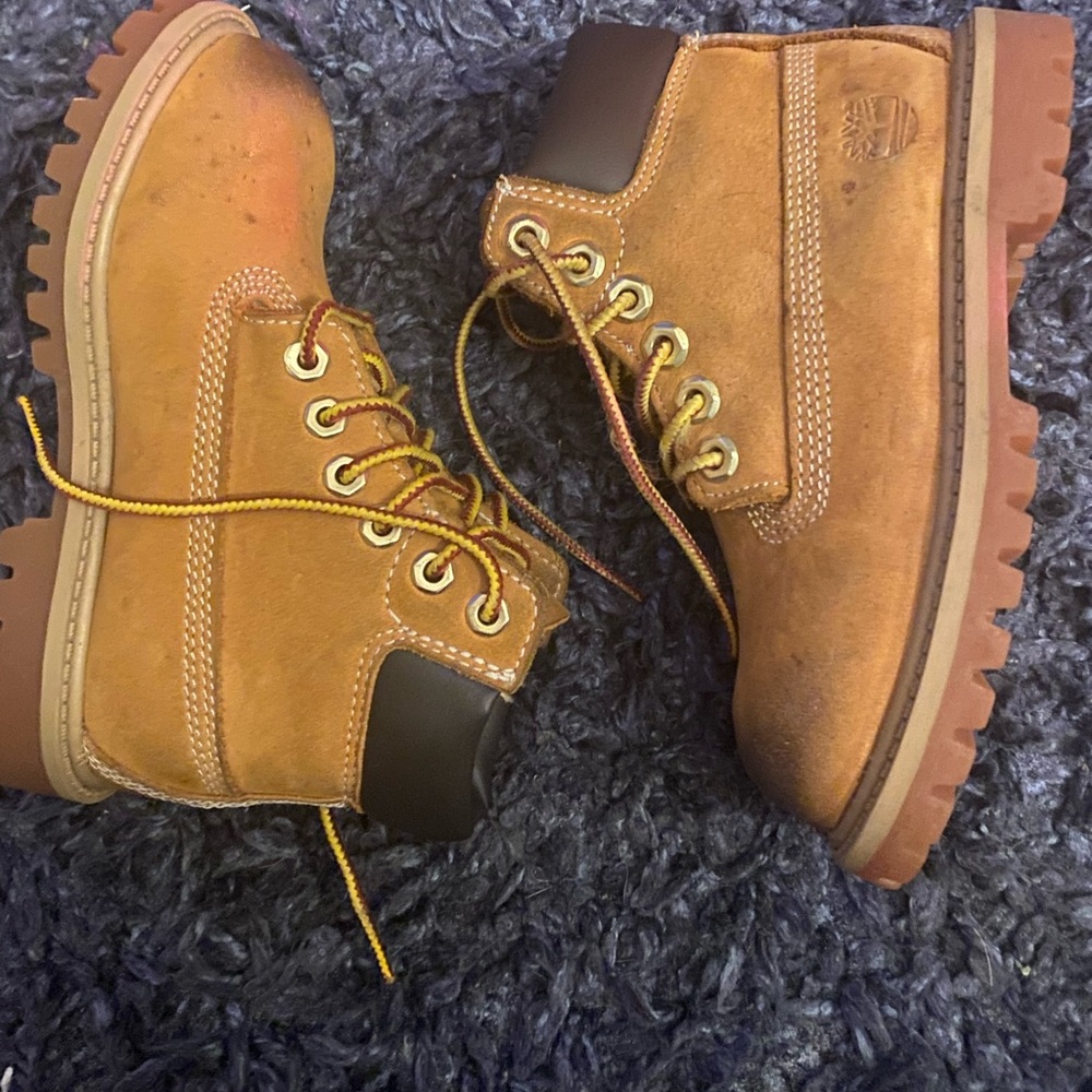 Timberland Boots (waterproof) kids size 9